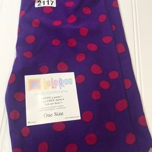 Buttery soft LulaRoe one size leggings
